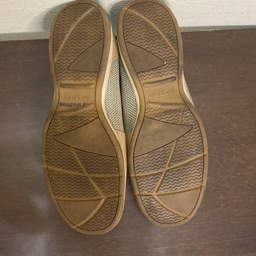 Size 11 women’s Sperry’ - Picture 3 of 4